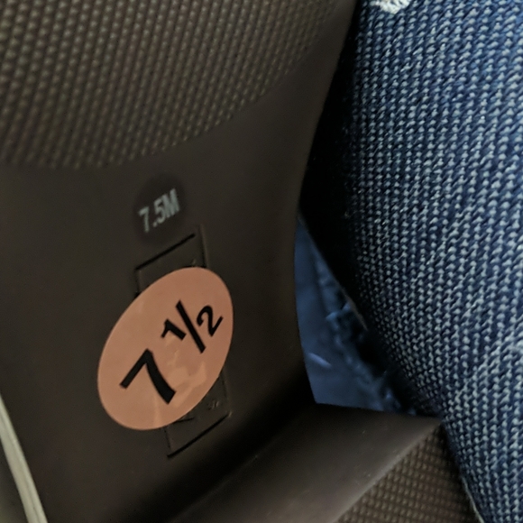 NWT leather Alfani boots - Picture 3 of 4